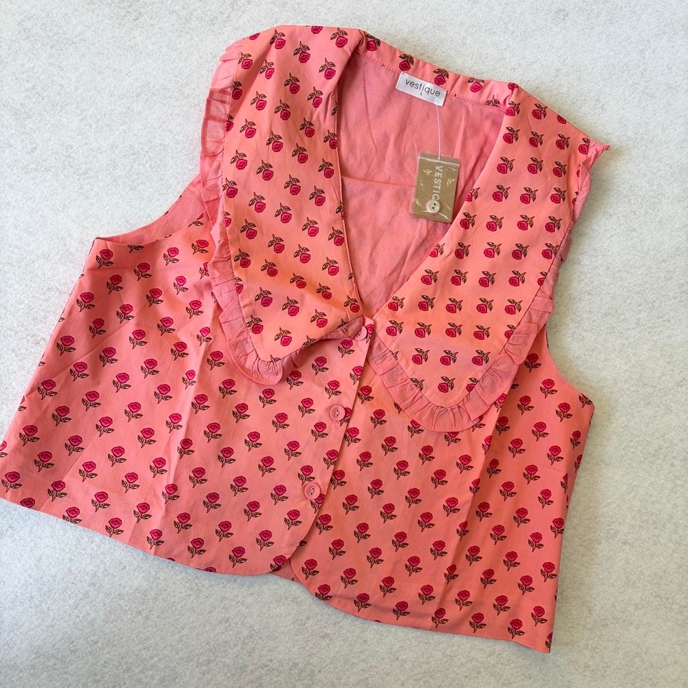NWT - Vestique Sweet Briar Boutique Top/Vest